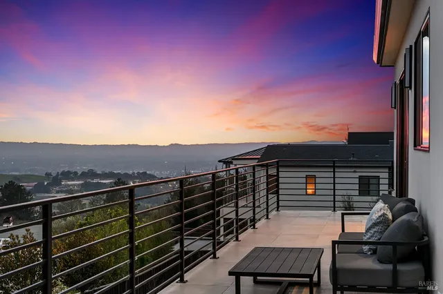 $2,150,000 | 2156 Wedgewood Way, Santa Rosa, CA 95404