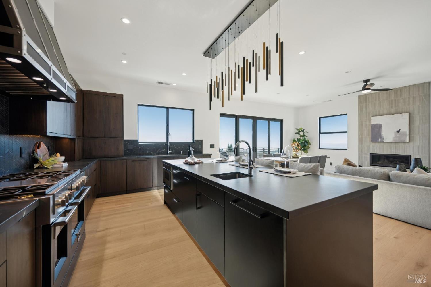 2156 Wedgewood Way Santa Rosa, CA 95404 - Photo 3 of 67