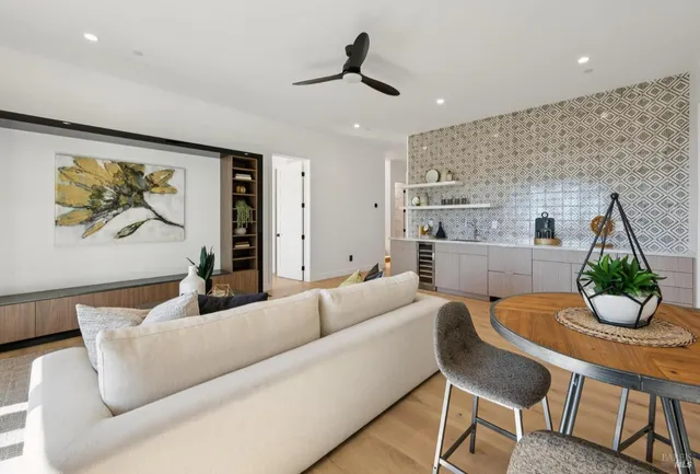 $2,150,000 | 2156 Wedgewood Way, Santa Rosa, CA 95404