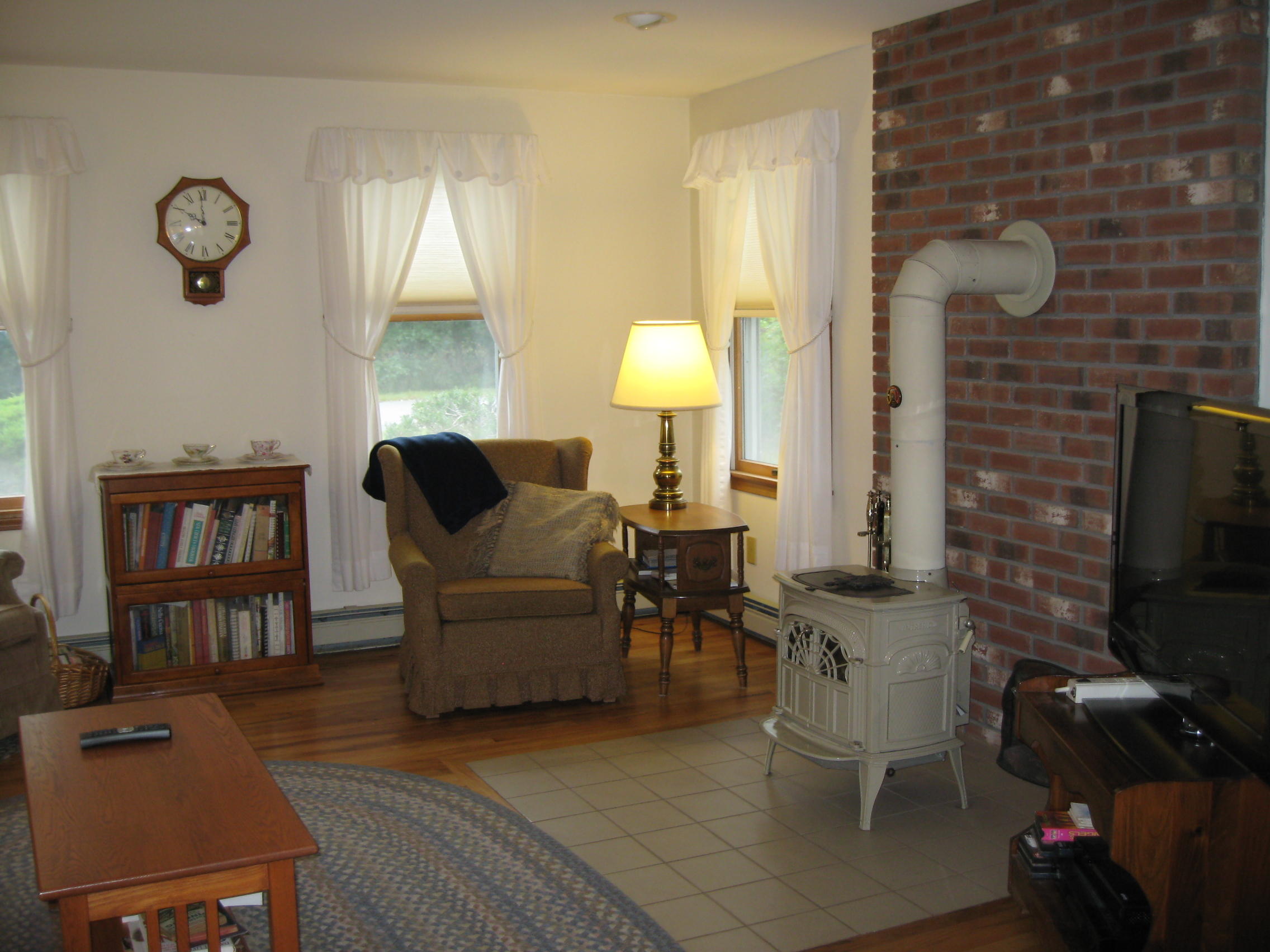 190 Squanto Road Eastham, MA 02642 - Photo 4 of 25 IMG_4023
