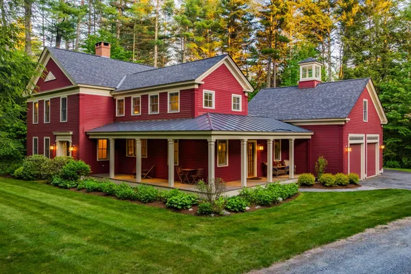 $1,250,000 | 292 Hard Road, Hartford, VT 05059