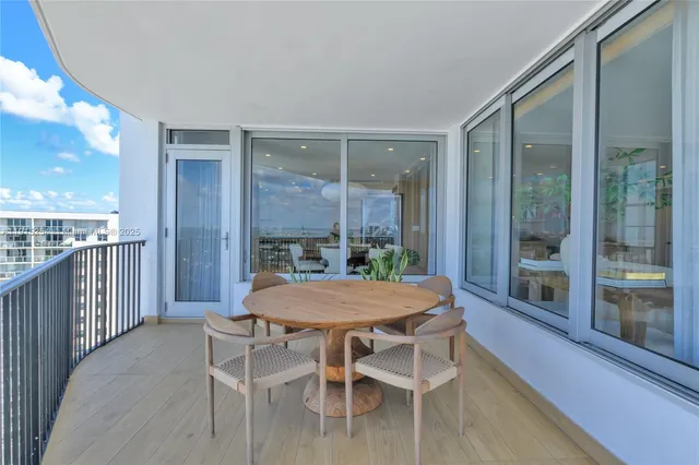 a view of an entryway of a house