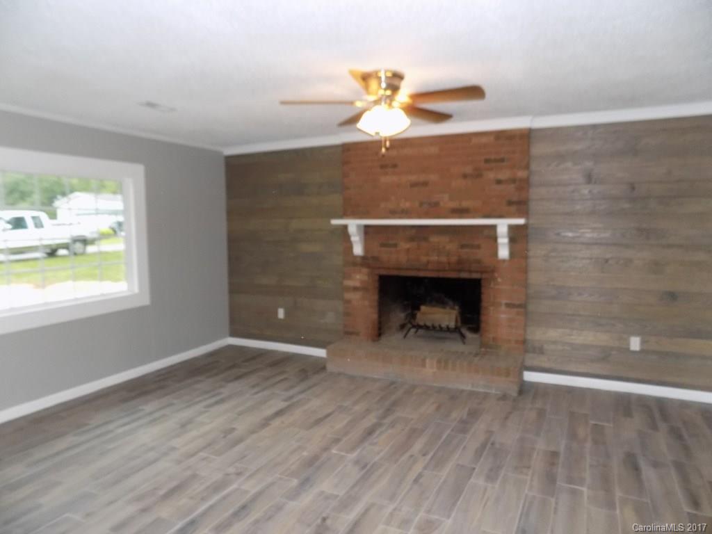 161 Amos Road Forest City, NC 28043 - Photo 3 of 17