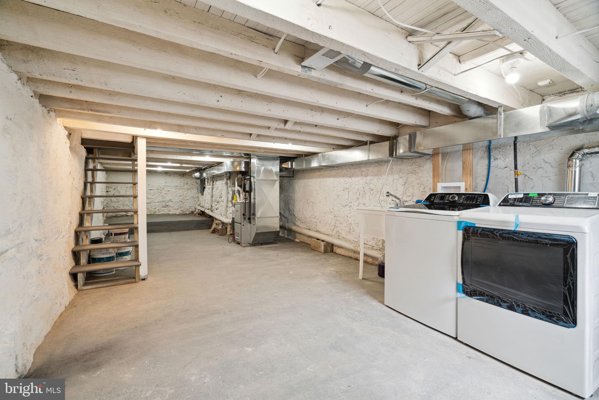 2033 Emily Street Philadelphia, PA 19145 - Photo 41 of 42 a view of a storage & utility room