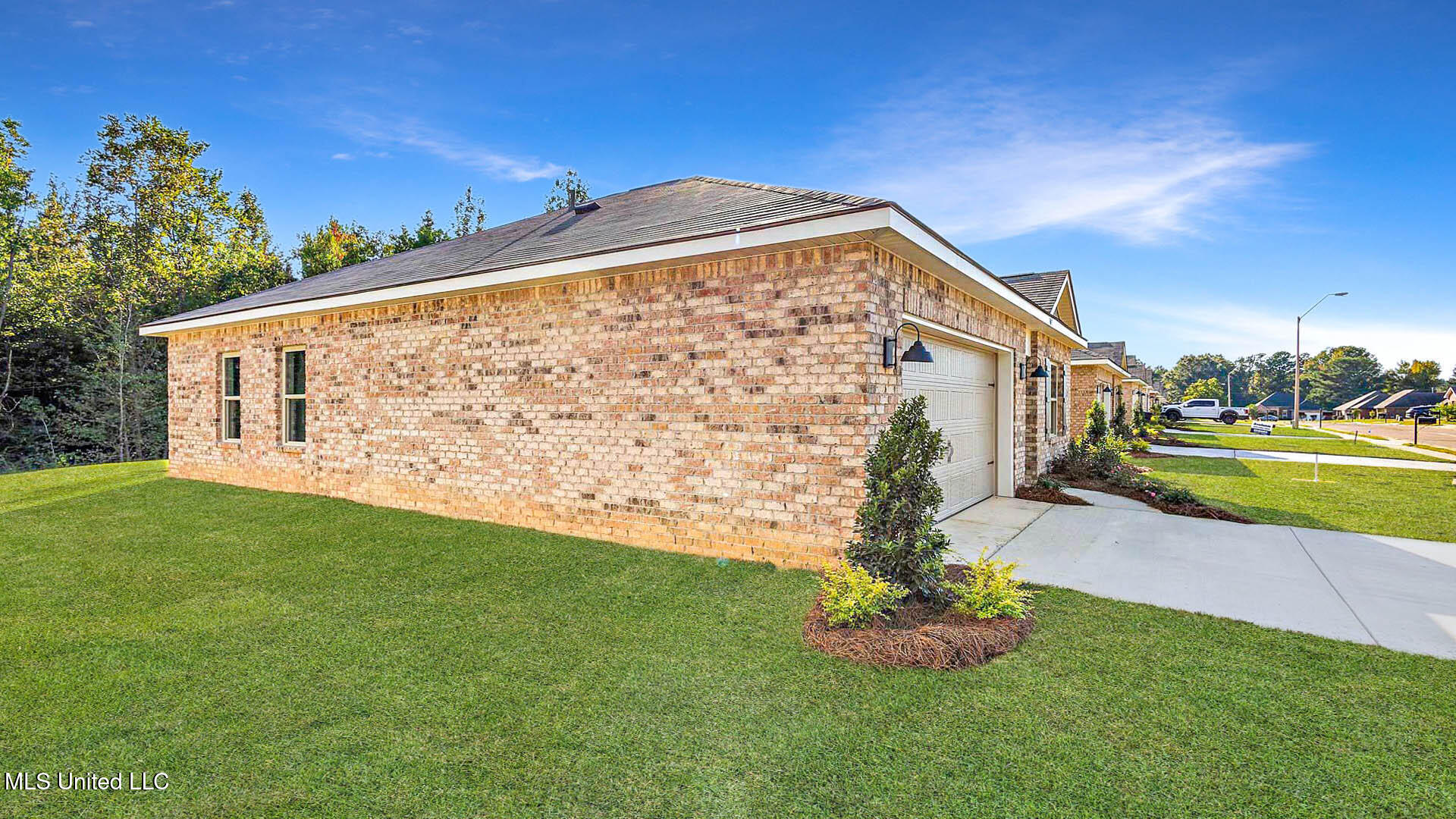 244 Trace Drive Pearl, MS 39208 - Photo 3 of 27 3-HTP_1112-5013-Quail-Ridge