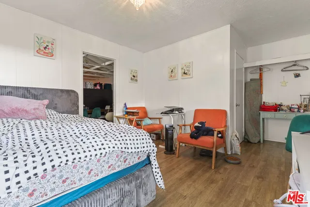 $1,550,000 | 1807 North Van Ness Avenue, Los Angeles, CA 90028