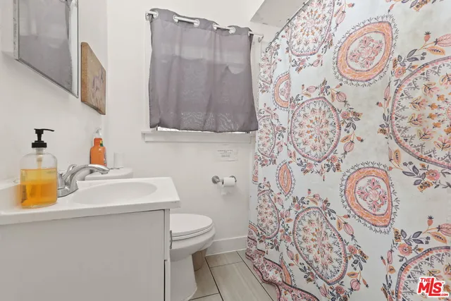 $1,550,000 | 1807 North Van Ness Avenue, Los Angeles, CA 90028