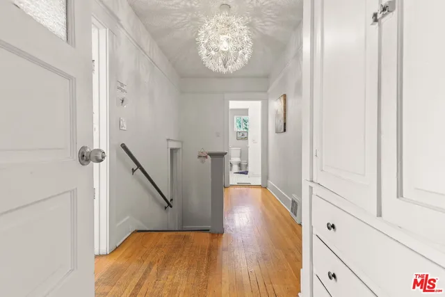 $1,550,000 | 1807 North Van Ness Avenue, Los Angeles, CA 90028