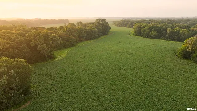 $620,000 | 6188 East Howard Road, Smithfield, IL 61477