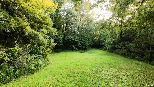 $620,000 | 6188 East Howard Road, Smithfield, IL 61477