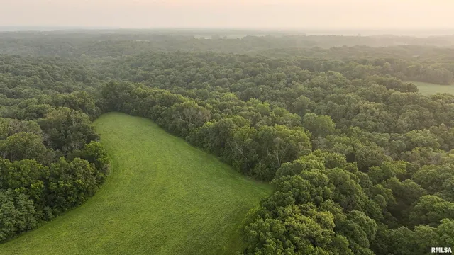 $620,000 | 6188 East Howard Road, Smithfield, IL 61477