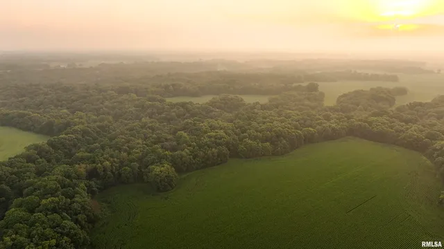 $620,000 | 6188 East Howard Road, Smithfield, IL 61477