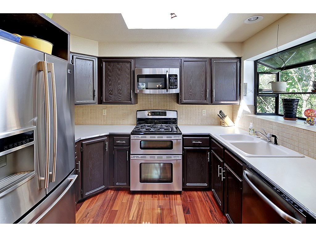3716 Southwest Austin Street Seattle, WA 98126 - Photo 8 of 21 Gallery Image 8