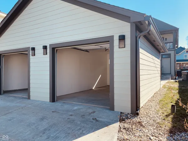 $2,000 | 734 Orange Street, Indianapolis, IN 46203