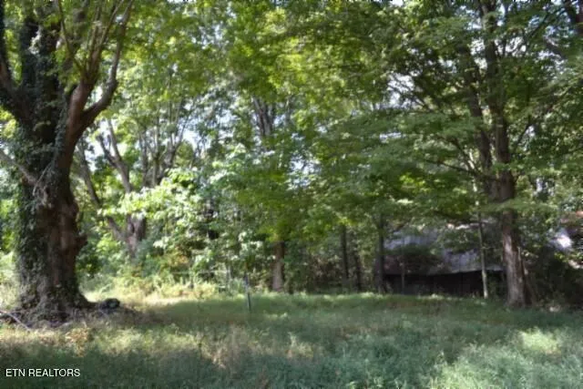 $249,900 | 1046 Livingston Highway, Byrdstown, TN 38549