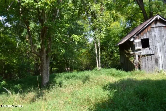 $249,900 | 1046 Livingston Highway, Byrdstown, TN 38549