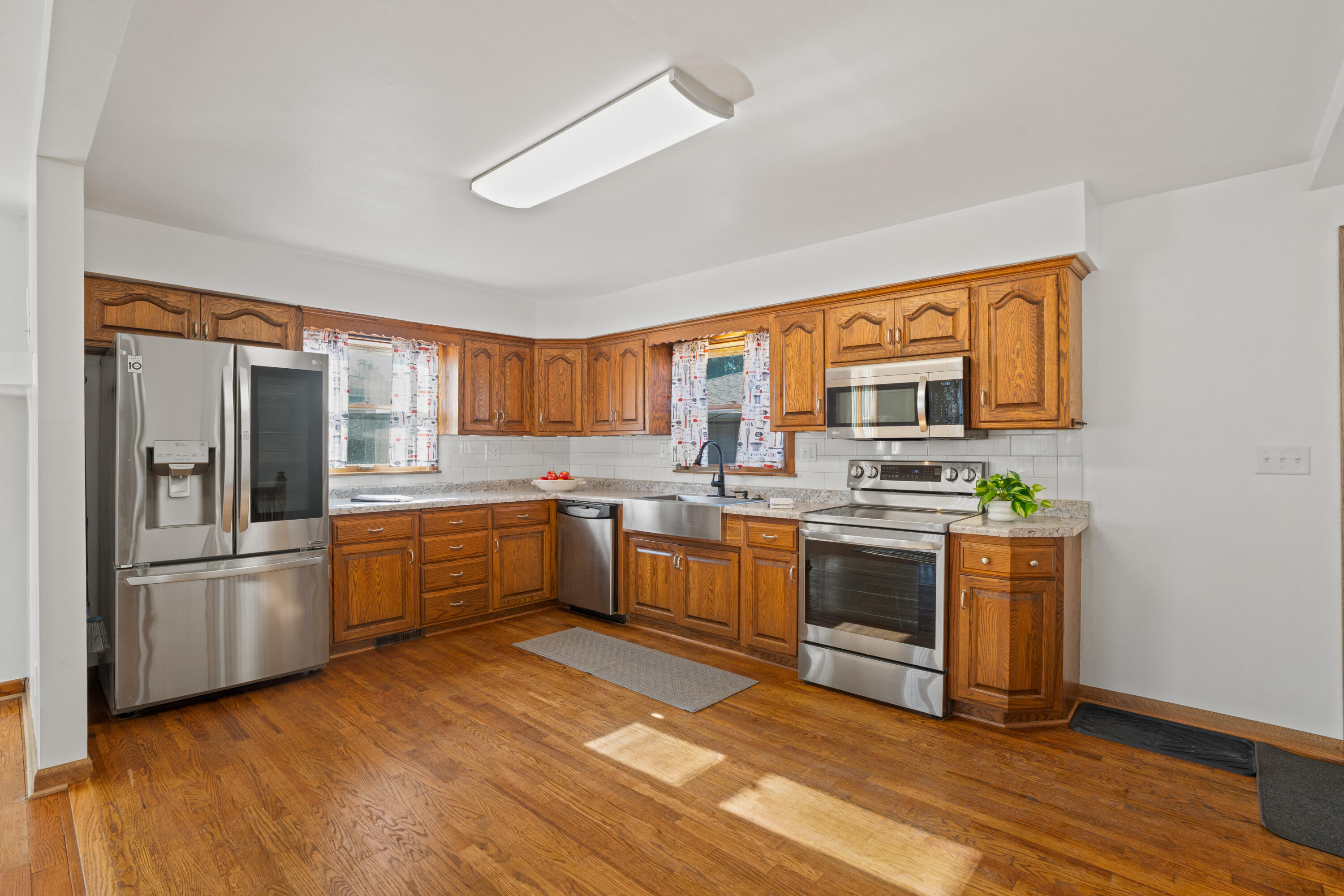 6 Timmer Lane Mount Pleasant, WI 53406 - Photo 9 of 30 New SS Appliances