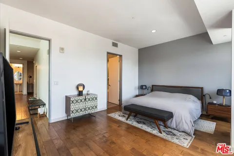 $1,785,000 | 3111 Vía Dolce, Unit 404, Marina del Rey, CA 90292