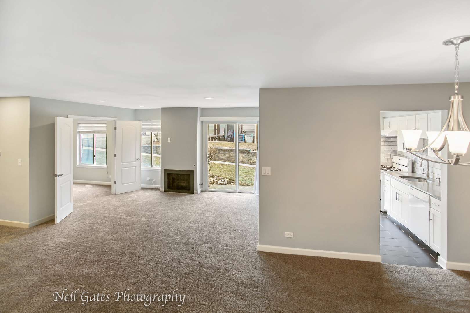 397 Springlake Lane, Unit B Aurora, IL 60504 - Photo 2 of 23