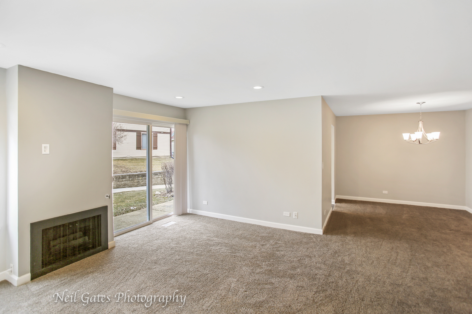 397 Springlake Lane, Unit B Aurora, IL 60504 - Photo 5 of 23
