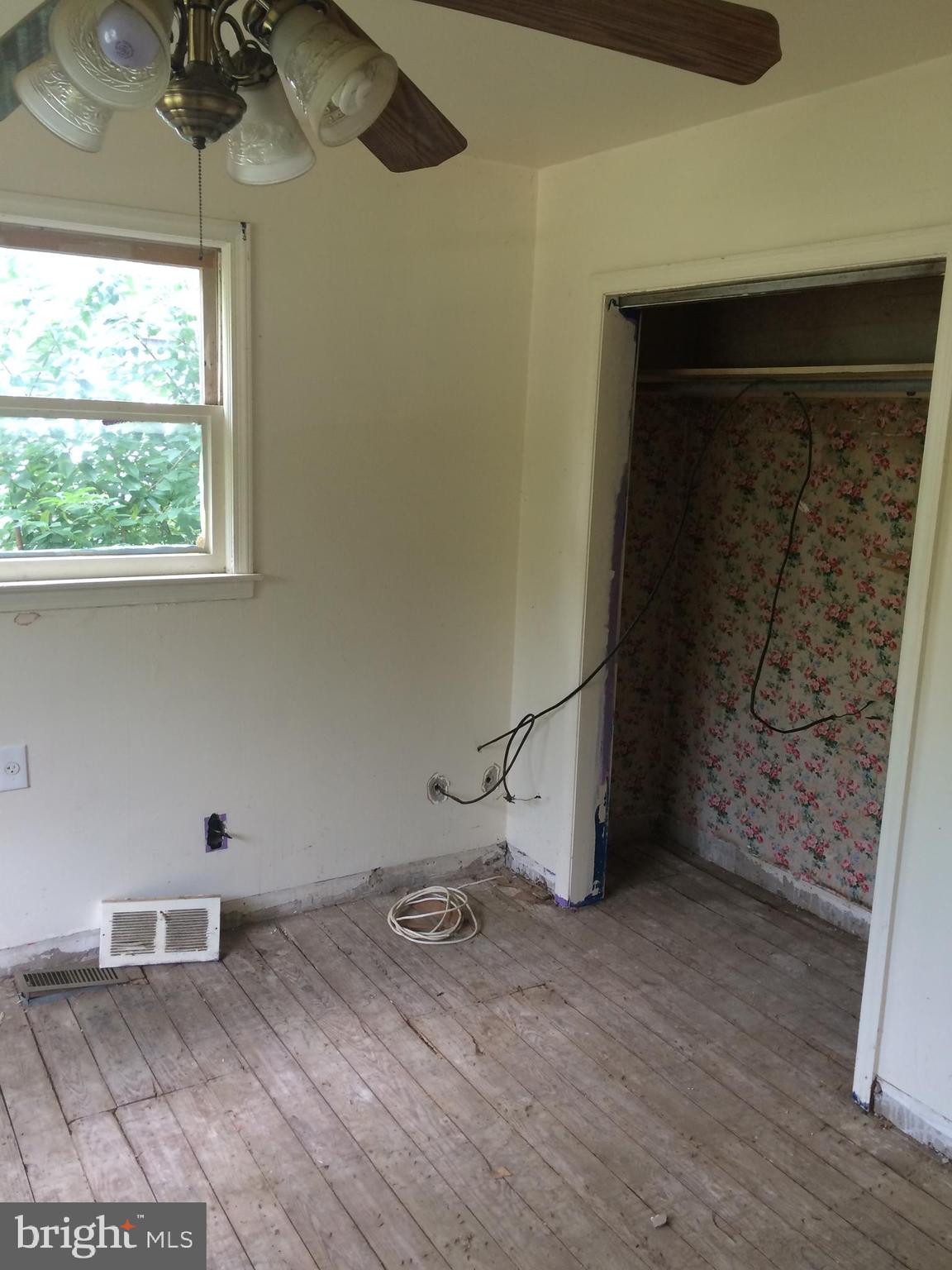 16 Minnehaha Road Somerdale, NJ 08083 - Photo 5 of 10 Gallery Image 5