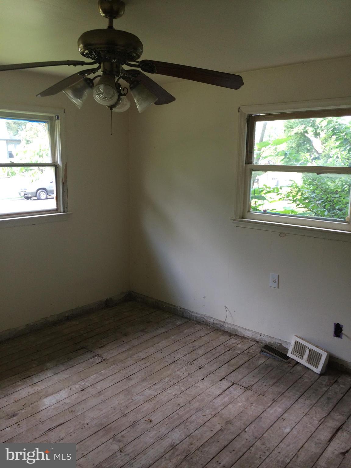 16 Minnehaha Road Somerdale, NJ 08083 - Photo 6 of 10 Gallery Image 6