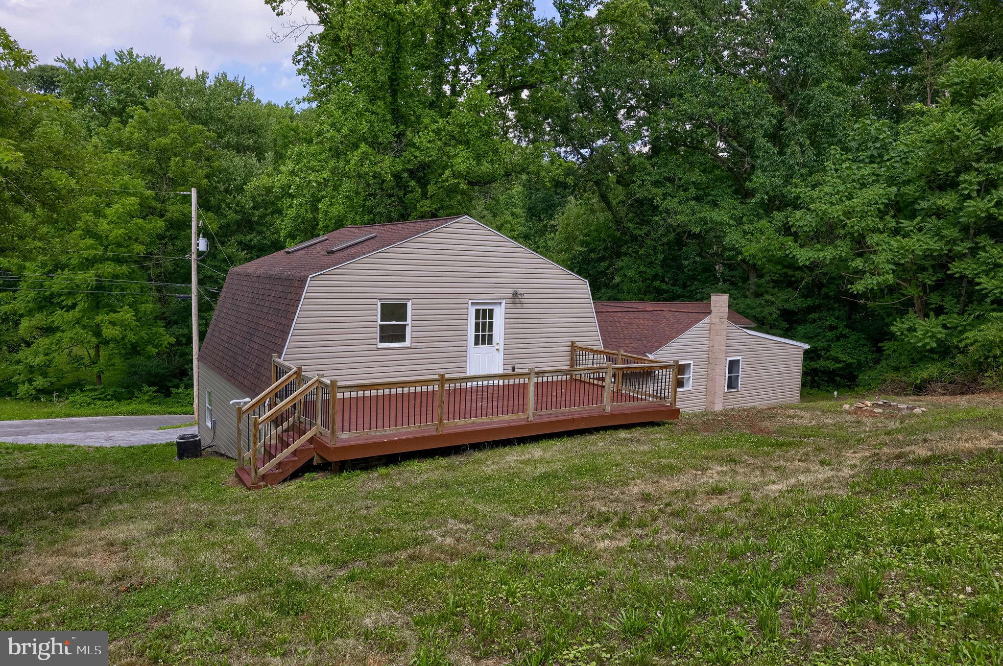 4810 Fake Road York, PA 17406 - Photo 5 of 48