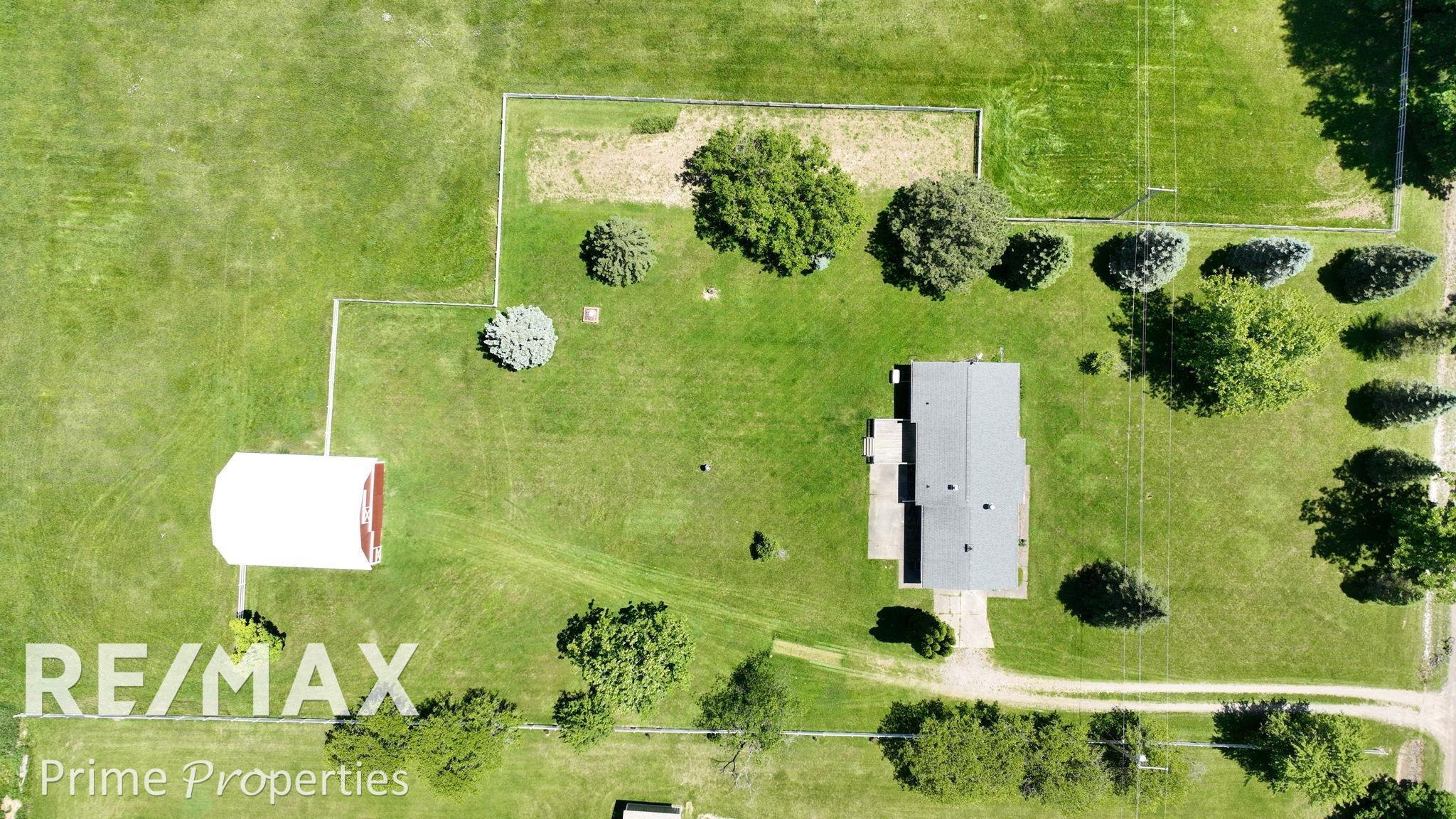 8366 Smith Road Gaines, MI 48436 - Photo 29 of 74 50145420-9c1d5cac-b5bf-4e2a-9f83-51300e6d8ed5.JPG
