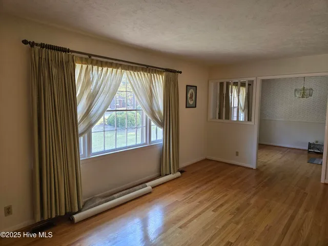 $230,000 | 1703 Lake Drive, Laurinburg, NC 28352