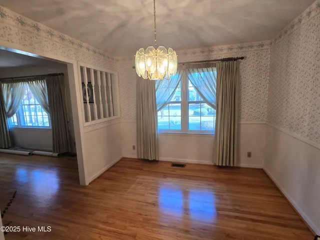 $230,000 | 1703 Lake Drive, Laurinburg, NC 28352