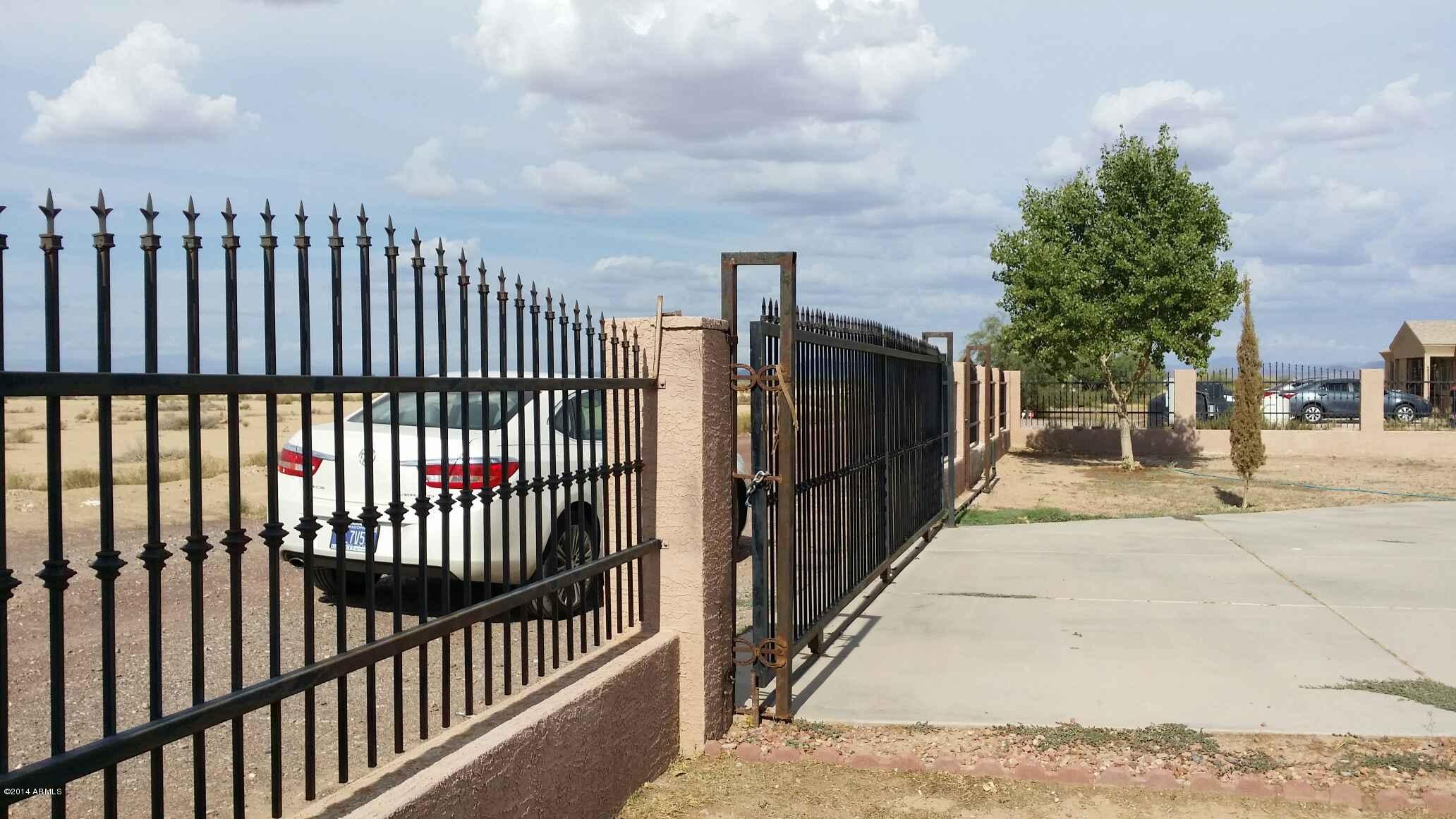 3477 East Batten Road Eloy, AZ 85131 - Photo 17 of 18 Front Iron gate entrance for vehicles