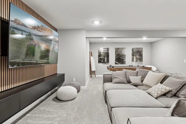 $895,000 | 6426 Agate Trail, Inver Grove Heights, MN 55077