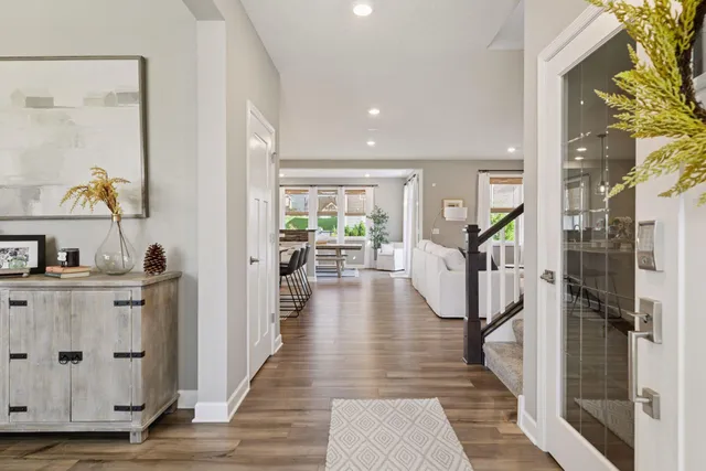 $895,000 | 6426 Agate Trail, Inver Grove Heights, MN 55077