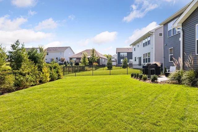 $895,000 | 6426 Agate Trail, Inver Grove Heights, MN 55077