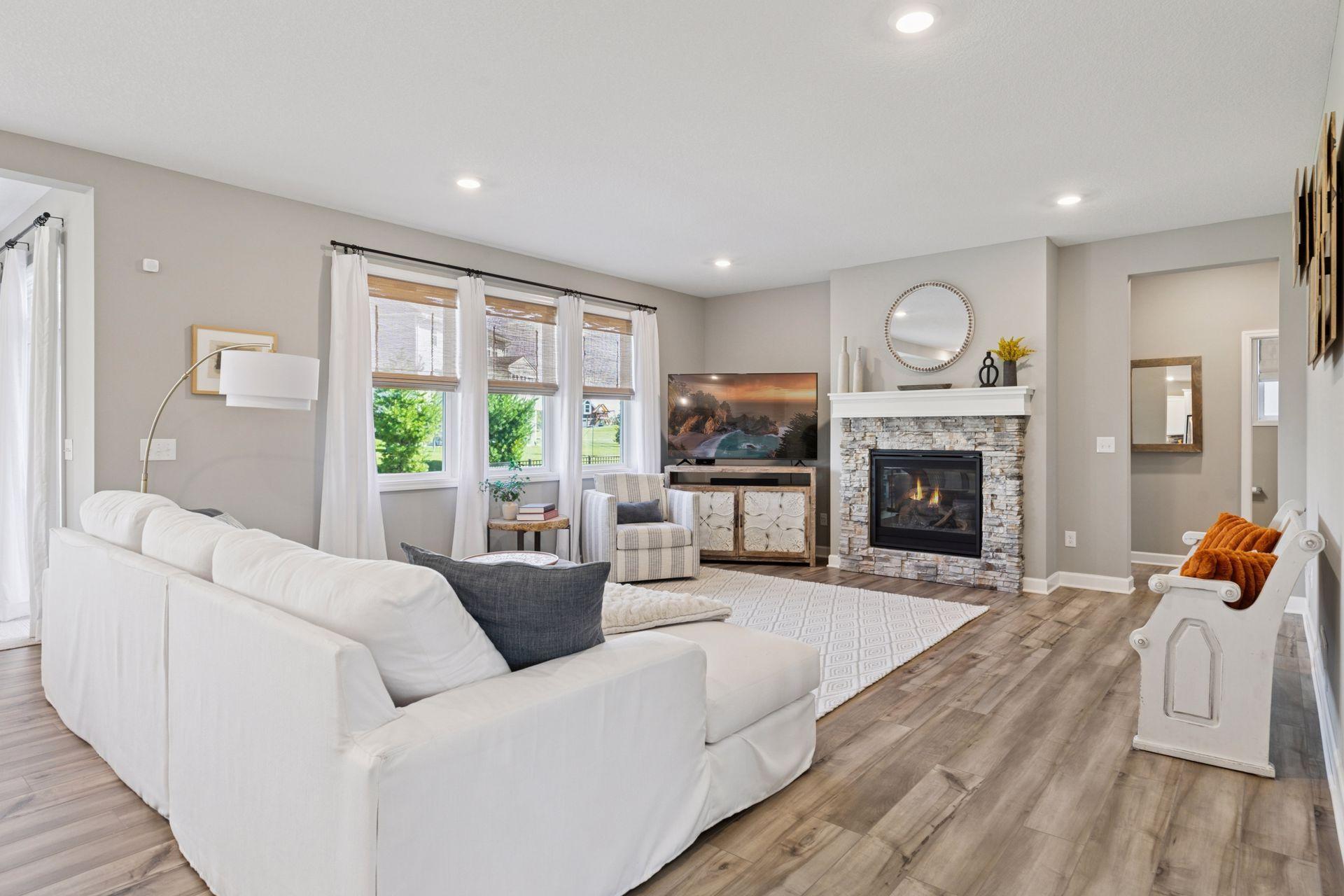 6426 Agate Trail Inver Grove Heights, MN 55077 - Photo 9 of 43