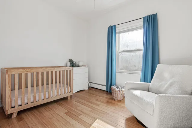 $575,000 | 2100 14th Avenue South, Minneapolis, MN 55404