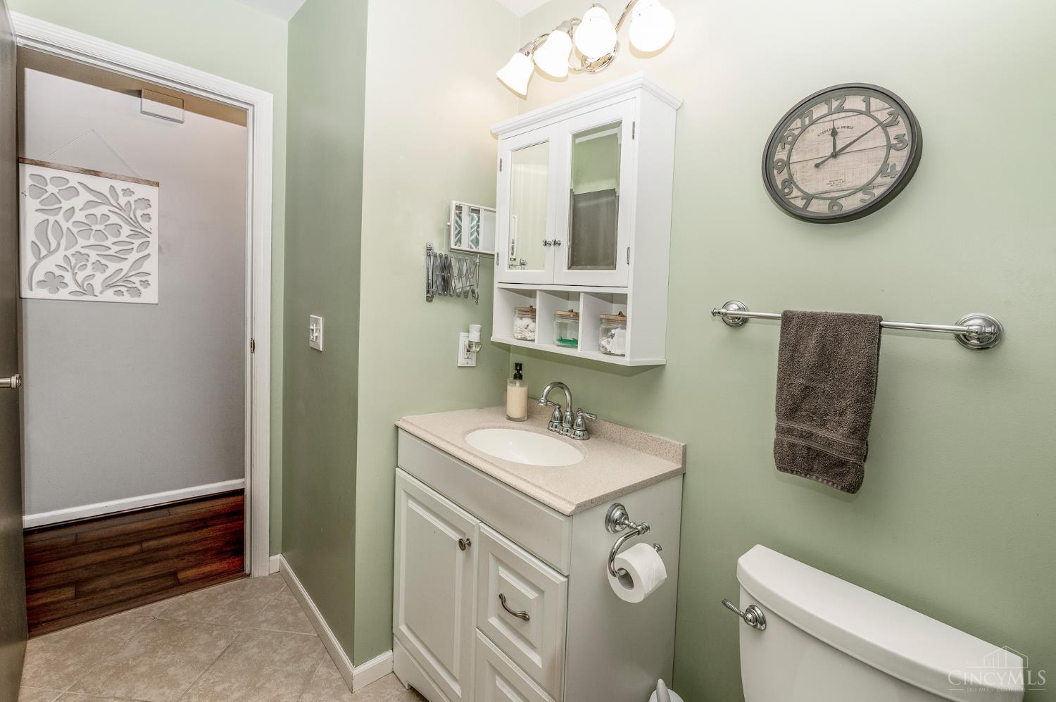 6540 Ripplewood Lane Cincinnati, OH 45230 - Photo 19 of 39 Gallery Image 19
