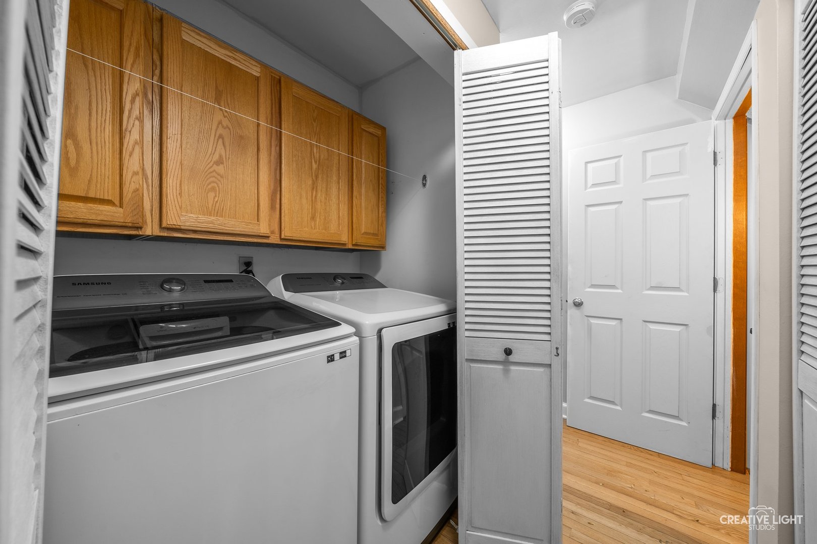 722 Burton Drive Batavia, IL 60510 - Photo 12 of 35 a utility room with dryer and washer