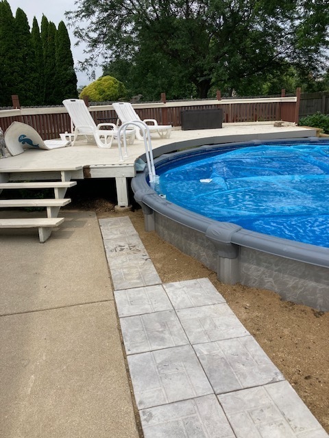 722 Burton Drive Batavia, IL 60510 - Photo 29 of 35 a view of sitting area with furniture