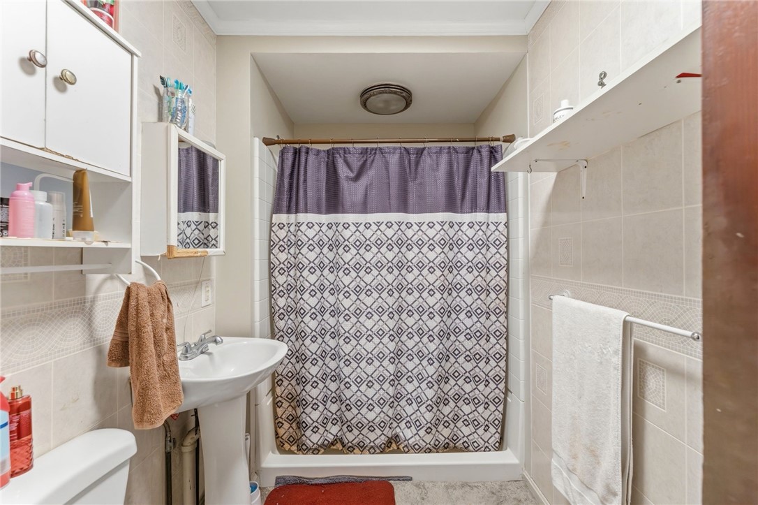 149 Burrington Street Woonsocket, RI 02895 - Photo 23 of 46