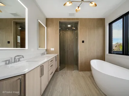 $2,550,000 | 1900 West Cortland Street, Chicago, IL 60622