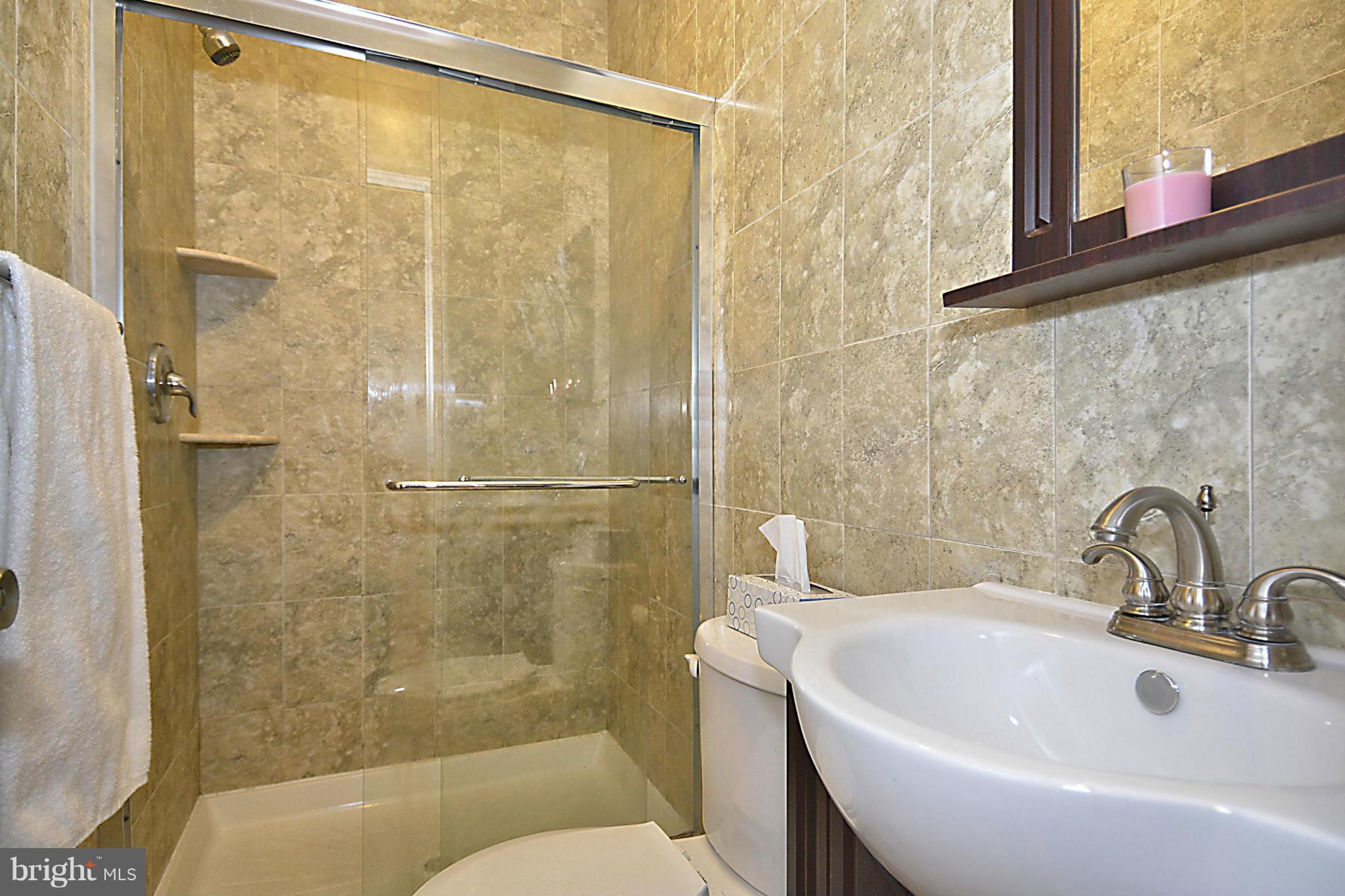 34 Q Street Northwest, Unit 1 Washington, DC 20001 - Photo 10 of 30 Bath