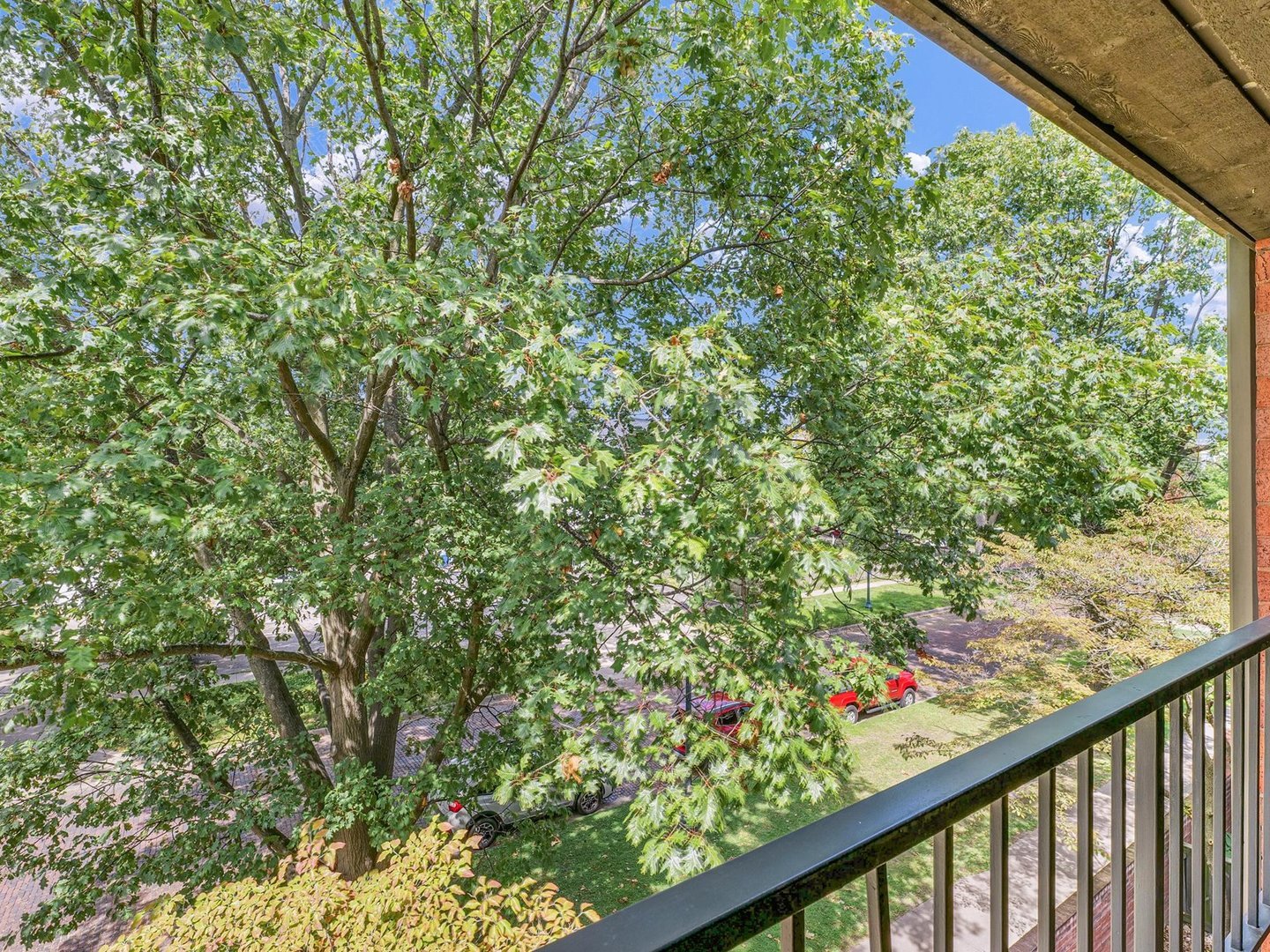 107 North Elm Street, Unit 310 Champaign, IL 61820 - Photo 27 of 34 a view of a balcony