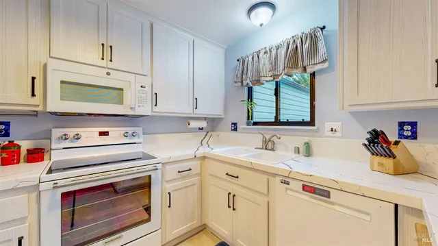 $435,000 | 79 William Street, Unit B, Cotati, CA 94931