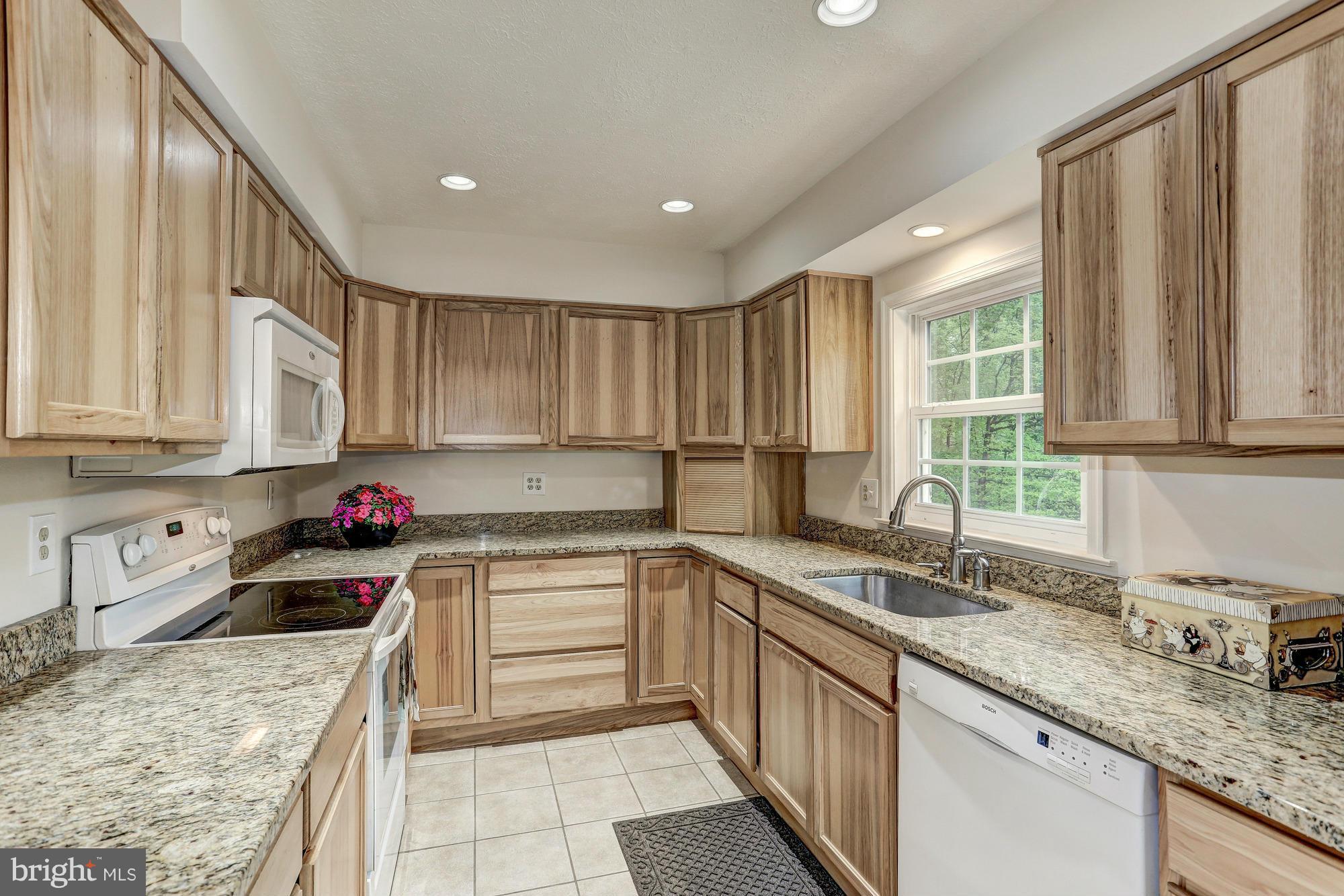 6079 Pilgrims Rest Road Broad Run, VA 20137 - Photo 12 of 30 Kitchen