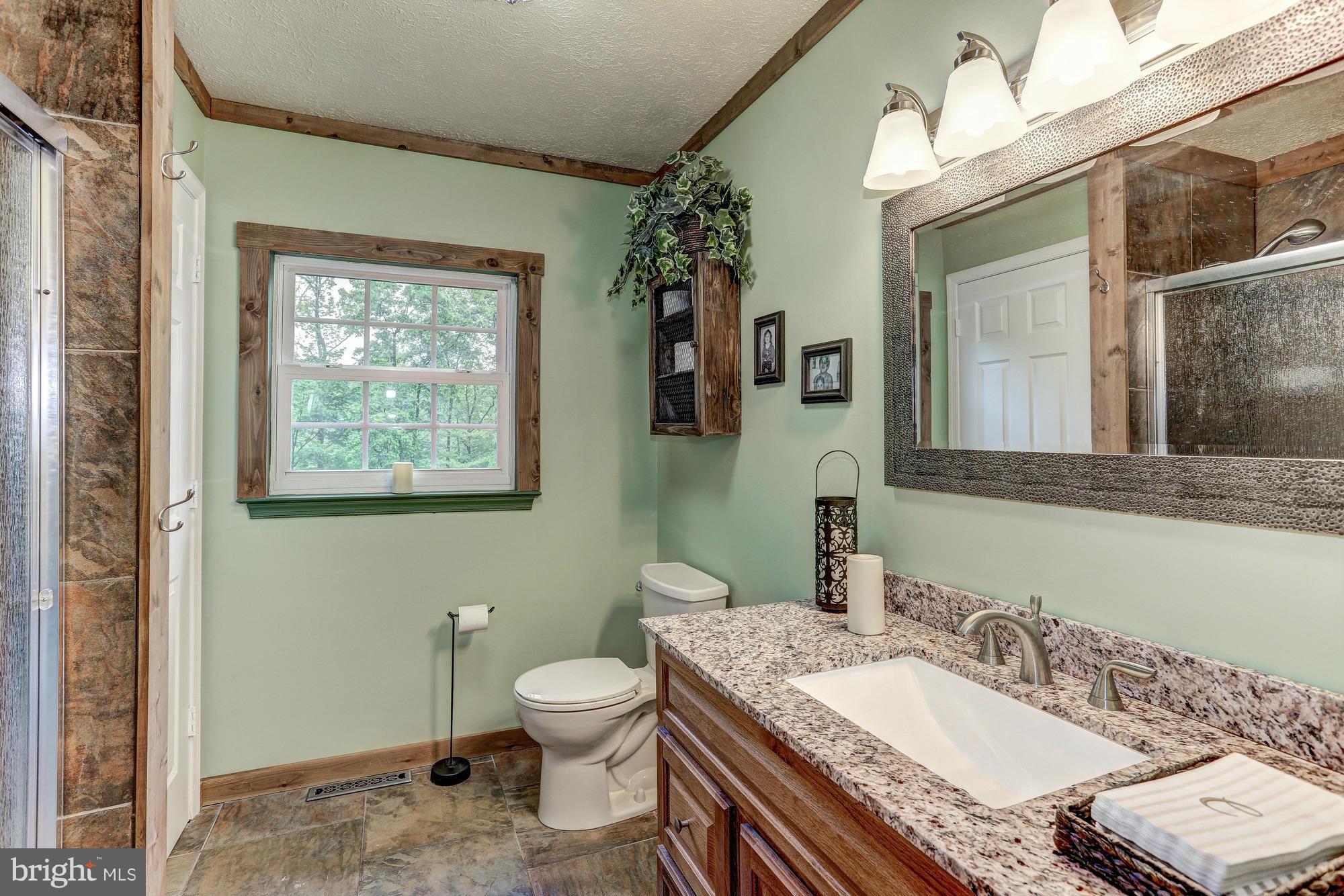 6079 Pilgrims Rest Road Broad Run, VA 20137 - Photo 17 of 30 Bath-2nd full bath