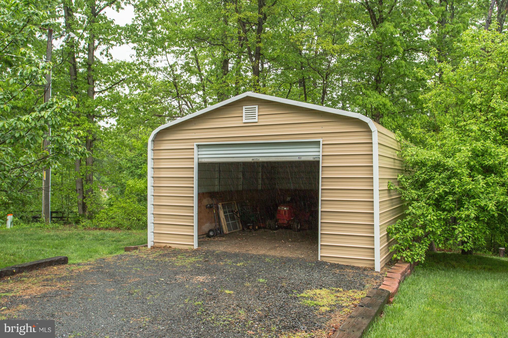 6079 Pilgrims Rest Road Broad Run, VA 20137 - Photo 30 of 30 Large shed-side view