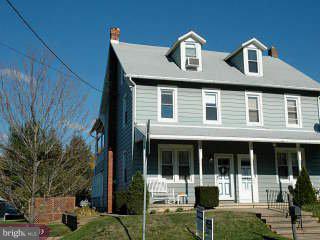 747 Philadelphia Avenue Reading, PA 19607 - Photo 1 of 5