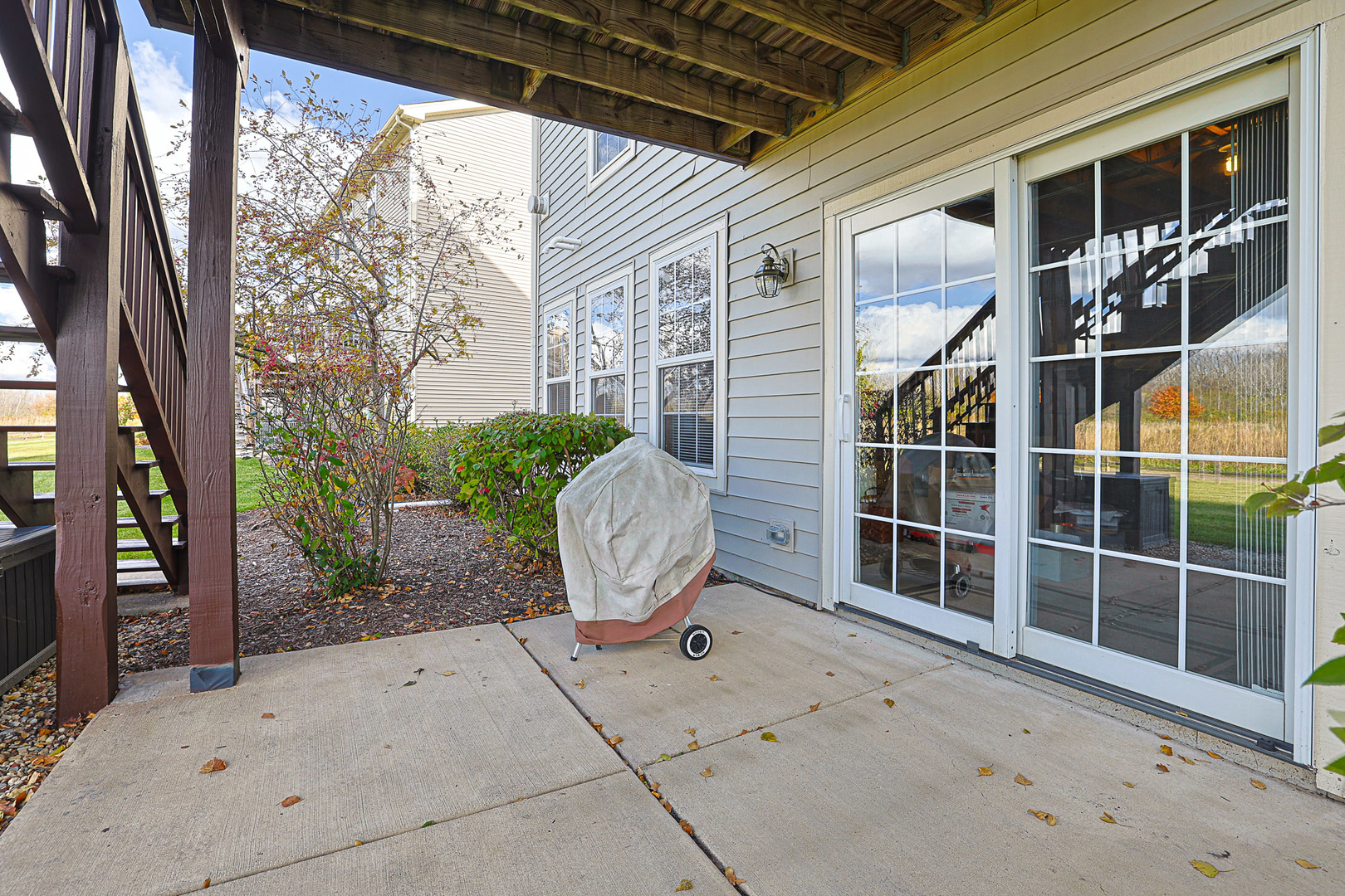 1242 Prairie View Parkway Cary, IL 60013 - Photo 29 of 36 a view of outdoor space and balcony
