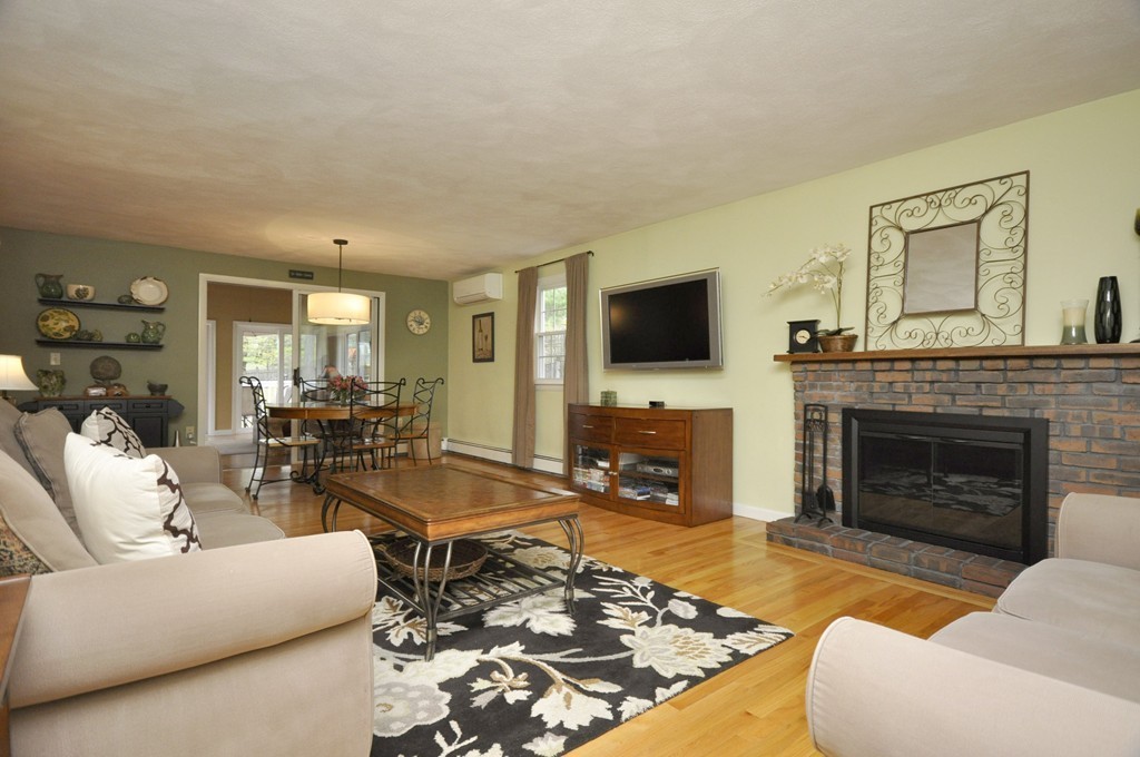 10 Bayberry Road Danvers, MA 01923 - Photo 9 of 30 Gallery Image 9